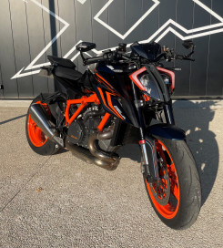 KTM 1290 SUPER DUKE R TECH PACK