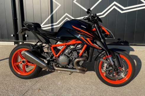 KTM 1290 SUPER DUKE R TECH PACK