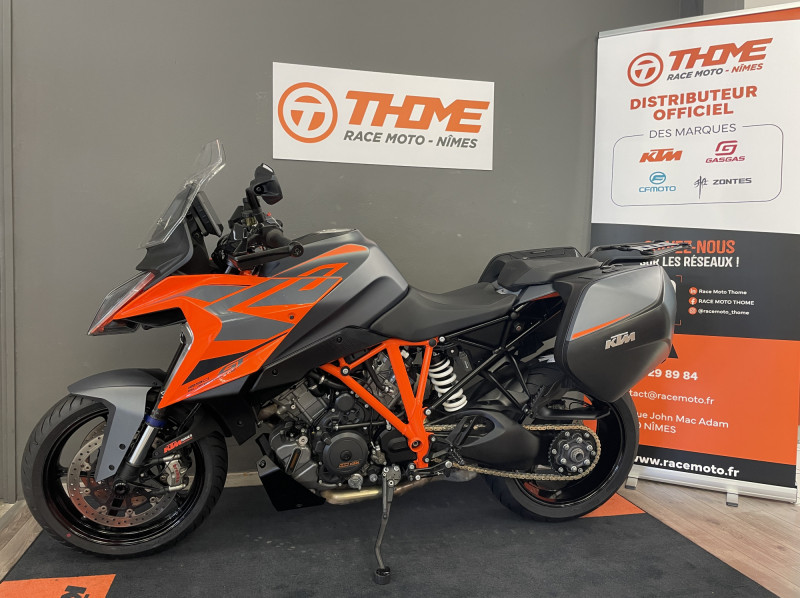 KTM 1290 SUPER DUKE GT TECH PACK / AKRA - 38500 KM - 12990 € (289€/mois)*