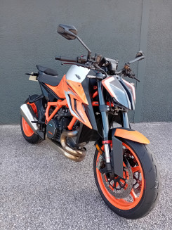 KTM 1290 SUPER DUKE R