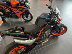 KTM 890 DUKE R