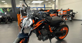 KTM 890 DUKE R