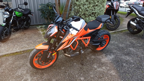 KTM 1290 SUPER DUKE R