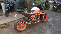 KTM 1290 SUPER DUKE R