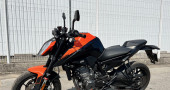 KTM 890 DUKE