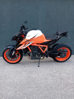 KTM 1290 SUPER DUKE R EVO