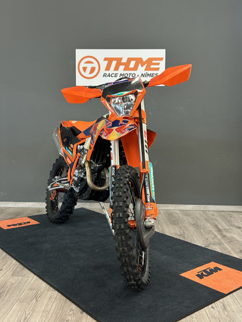 KTM 250 EXC-F FULL EQUIPEE AKRAPOVIC (165€/mois)