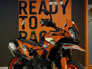 KTM 890 SMT