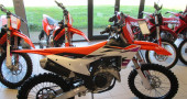 KTM 450 SX-F 2024 1h à partir de 165e/mois*