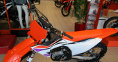 KTM 450 SX-F 2024 1h à partir de 165e/mois*