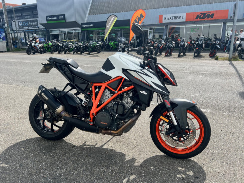 KTM 1290 SUPER DUKE R