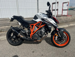 KTM 1290 SUPER DUKE R