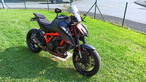 KTM 1290 SUPER DUKE R