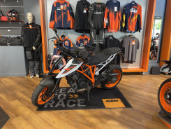 KTM 1290 SUPER DUKE R