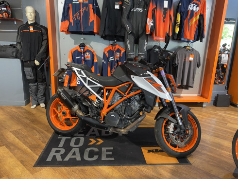 KTM 1290 SUPER DUKE R