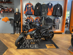 KTM 990 DUKE