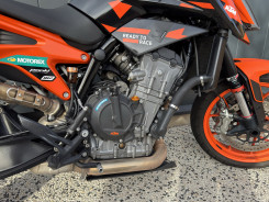 KTM 890 DUKE GP 2022
