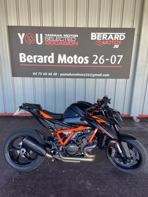 KTM 1390 SUPER DUKE R
