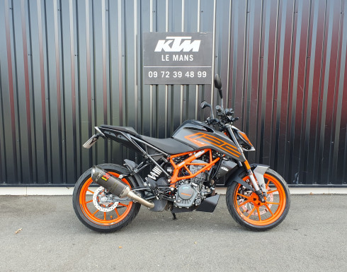KTM 125 DUKE  SEULEMENT 2600 KILOMETRES