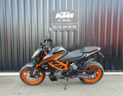 KTM 125 DUKE  SEULEMENT 2600 KILOMETRES