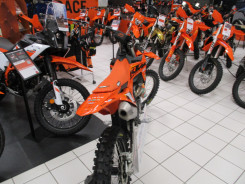 KTM 250 SX-F 2025 98h