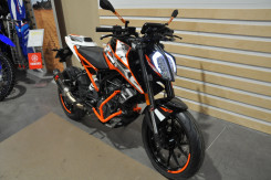   KTM 125 DUKE ABS