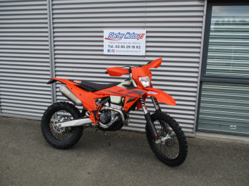 KTM 250 EXC-F 2025 42h à partir de 184€/mois*