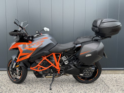 KTM 1290 SUPER DUKE GT 2022