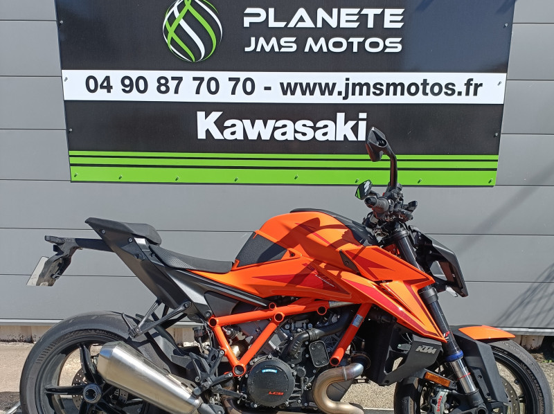 KTM SUPER DUKE 1390 R EVO 1ER MAIN A SASIR 
