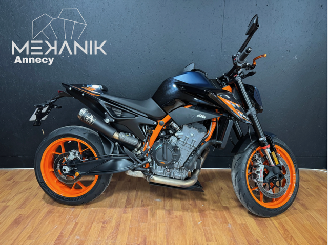 KTM 890 Duke R